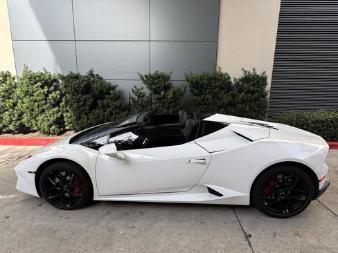 Used 2017 Lamborghini Huracan LP 580-2 image 12