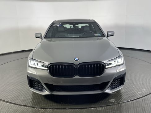 Certified 2022 BMW 540i xDrive w/ M Sport Package image 3
