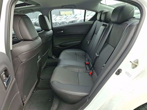 Used 2017 Acura ILX w/ Premium Package image 10