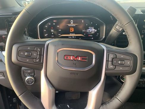 New 2026 GMC Sierra 1500 Elevation image 15