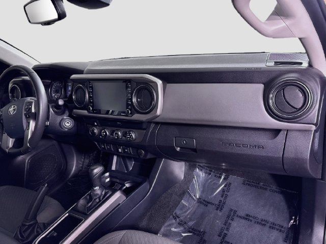 Used 2020 Toyota Tacoma SR5 w/ Technology Package AWD/4WD image 25