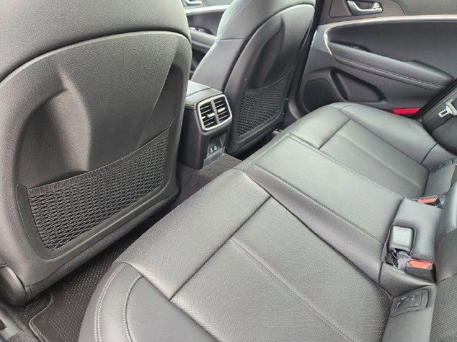Used 2026 Genesis G70 2.5T AWD/4WD image 21