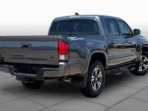 Used 2019 Toyota Tacoma TRD Sport w/ TRD Premium Sport Package RWD image 13