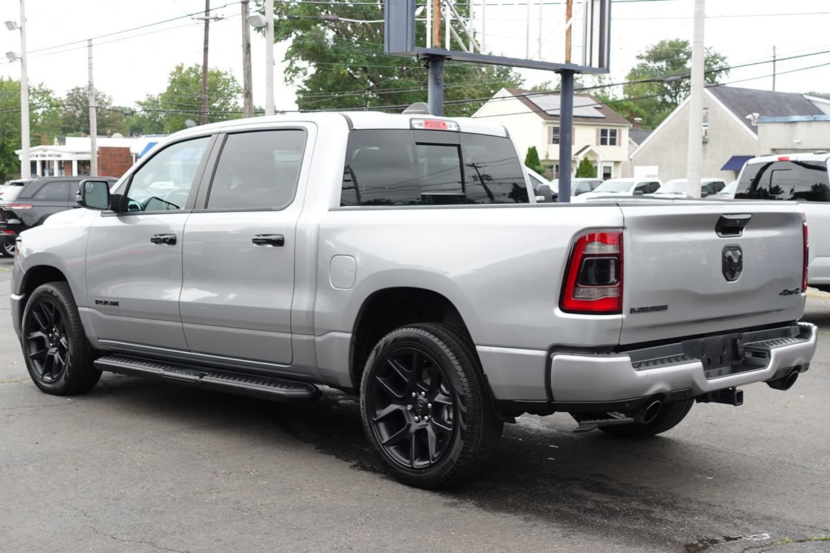 Used 2024 RAM 1500 Laramie AWD/4WD image 2