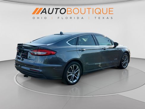 Used 2019 Ford Fusion Titanium FWD image 5