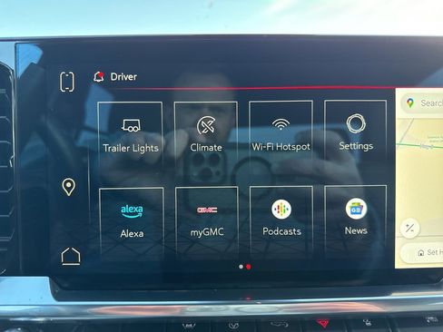 Used 2025 GMC Sierra 1500 SLT image 12