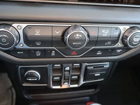 New 2026 Jeep Gladiator Sport image 12