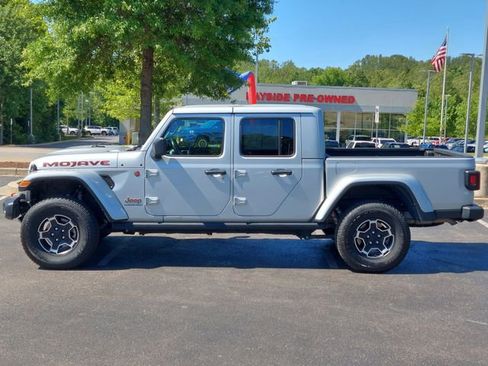 Used 2023 Jeep Gladiator Mojave w/ Cold Weather Group AWD/4WD image 10