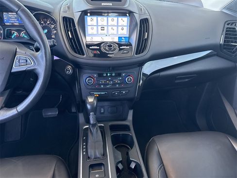 Used 2017 Ford Escape Titanium image 16