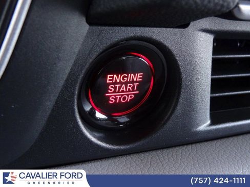 Used 2025 Honda Pilot Touring image 27