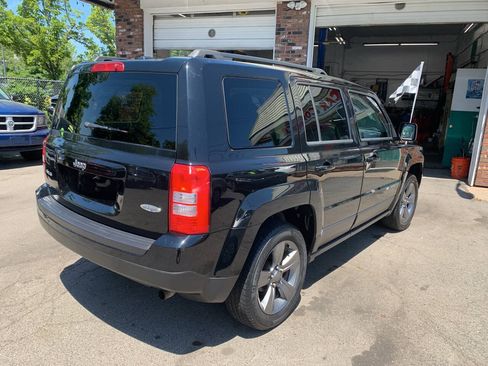 Used 2015 Jeep Patriot High Altitude AWD/4WD image 4