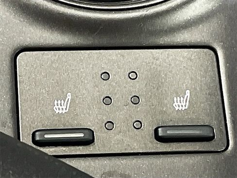 Used 2023 Toyota Camry SE image 20