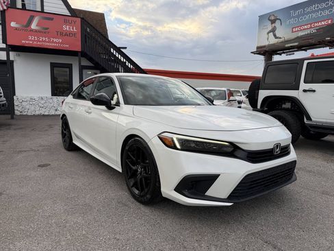 Used 2023 Honda Civic Sport image 4