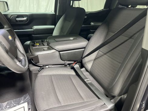 Used 2023 Chevrolet Silverado 1500 Custom image 24
