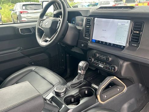 Used 2025 Ford Bronco Badlands AWD/4WD image 22
