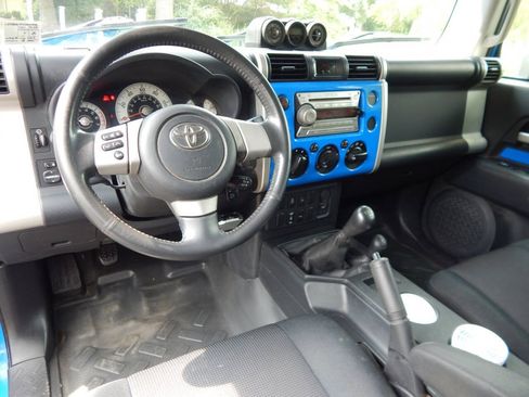 Used 2007 Toyota FJ Cruiser 4WD image 15