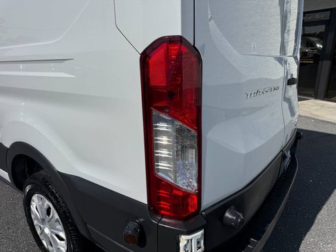 Used 2017 Ford Transit 250 148 Medium Roof RWD image 39