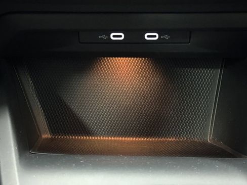 Used 2022 Volkswagen GTI SE image 24