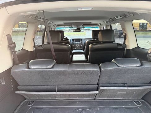 Used 2016 INFINITI QX80 4WD w/ 22" Wheel Package image 12
