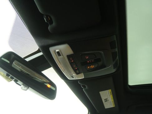 Used 2017 BMW 340i Sedan image 23