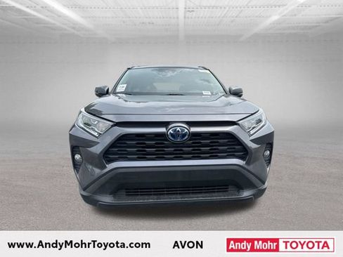 Used 2021 Toyota RAV4 XLE w/ Convenience Package AWD/4WD image 3