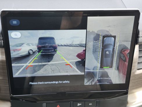 Used 2023 Ford Expedition Max Limited image 6