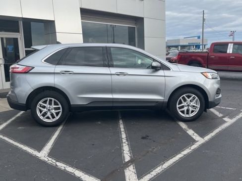 Used 2022 Ford Edge SEL w/ Convenience Package image 7