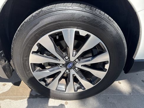 Used 2016 Subaru Outback 2.5i Limited AWD/4WD image 13