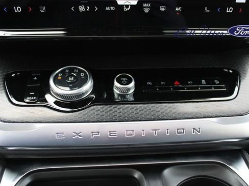 New 2026 Ford Expedition Max Platinum AWD/4WD image 16