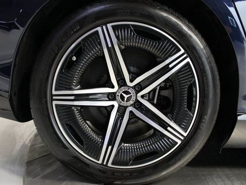 Used 2023 Mercedes-Benz EQS 580 4MATIC Sedan image 37