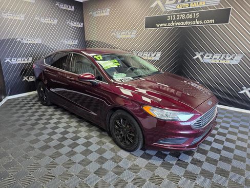 Used 2017 Ford Fusion S FWD image 8
