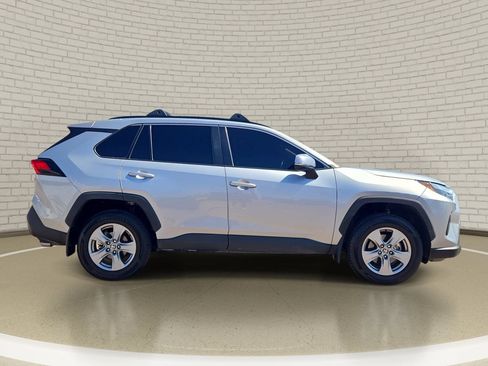 Used 2024 Toyota RAV4 XLE AWD/4WD image 4