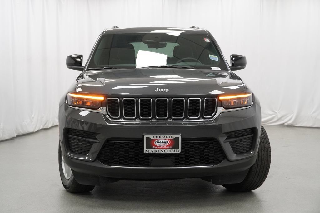 Certified 2025 Jeep Grand Cherokee Laredo X AWD/4WD image 15