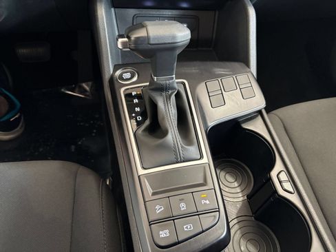 Used 2026 Kia Sportage LX FWD image 40