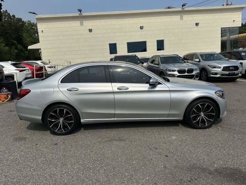 Used 2018 Mercedes-Benz C 300 4MATIC Sedan image 2
