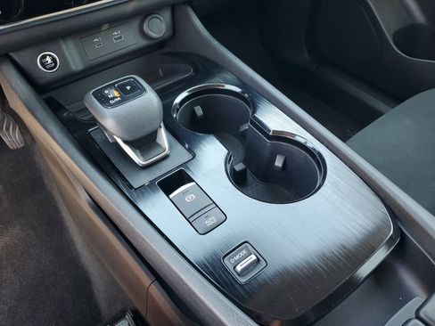 Certified 2023 Nissan Rogue S FWD image 22