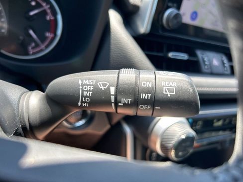 Used 2023 Toyota RAV4 XLE Premium image 23