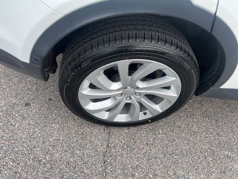 Used 2021 Land Rover Discovery Sport SE image 27