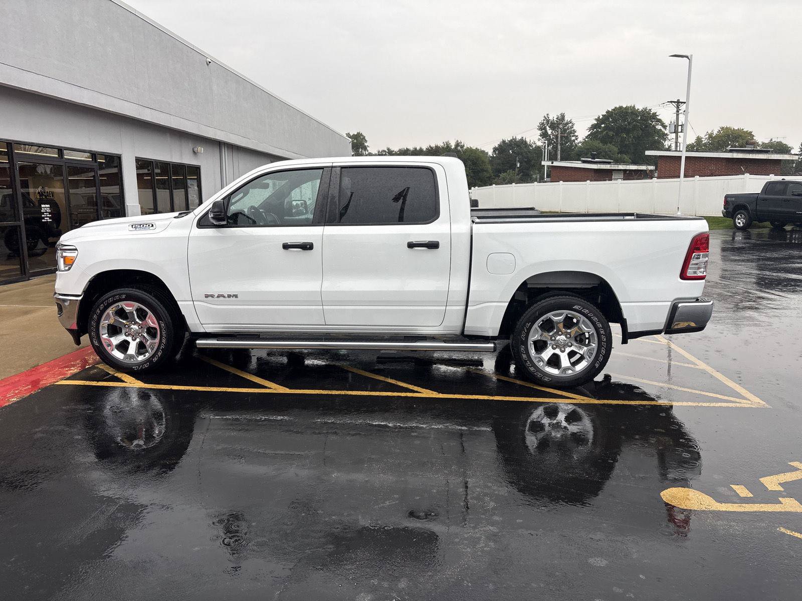 Used 2023 RAM 1500 Big Horn AWD/4WD image 8