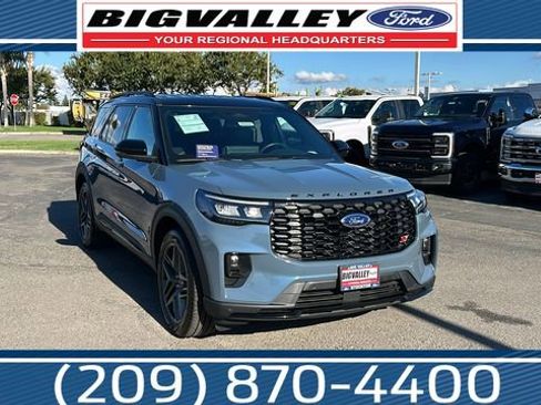 Certified 2025 Ford Explorer ST image 1