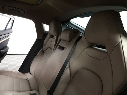 New 2026 Porsche Panamera image 22