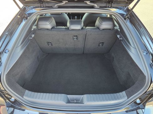 Used 2025 MAZDA MAZDA3 Hatchback w/Premium Plus Pkg image 31