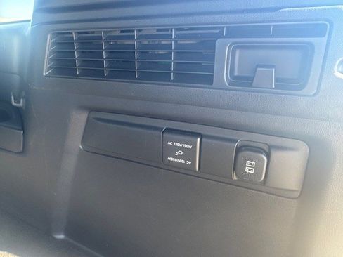 Used 2025 MAZDA CX-70 Plug-In Hybrid w/ Premium Plus image 33