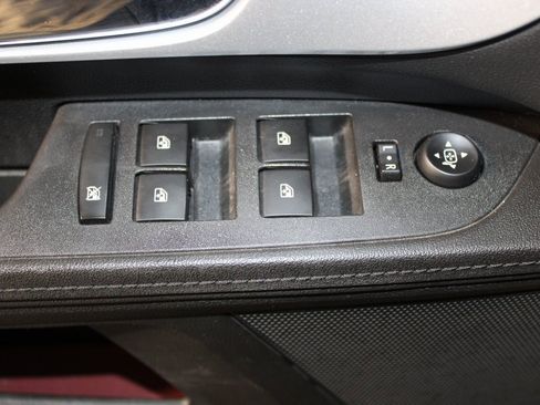 Used 2017 Chevrolet Equinox LS image 19