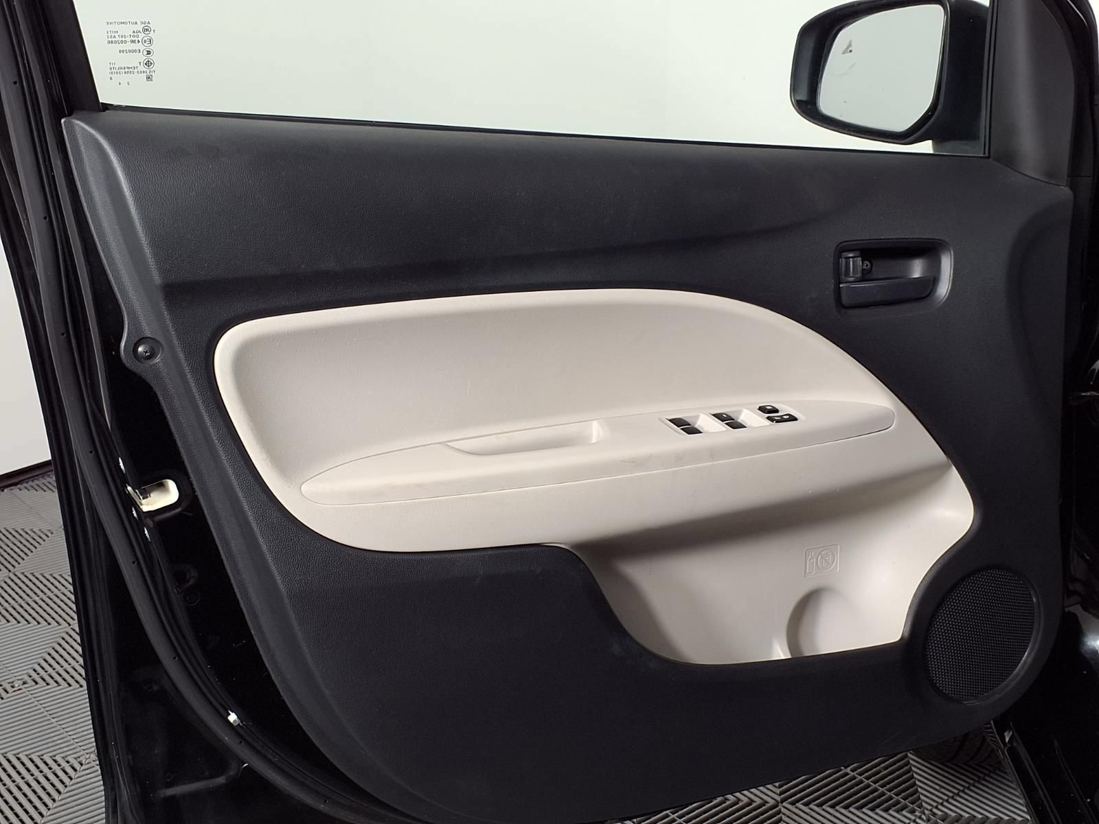 Used 2018 Mitsubishi Mirage G4 ES FWD image 19