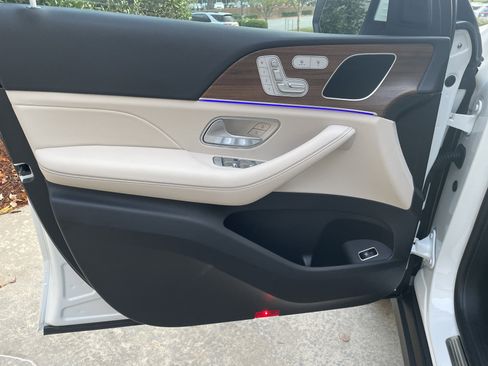 Certified 2025 Mercedes-Benz GLE 350 4MATIC image 16