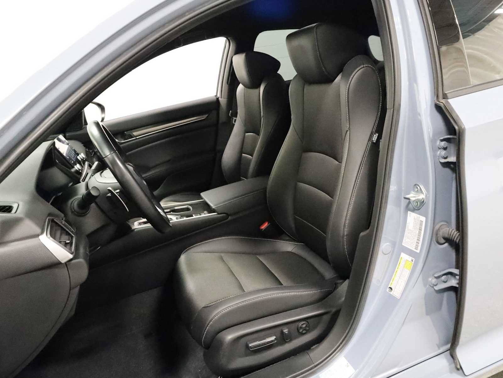 Used 2022 Honda Accord Sport image 5