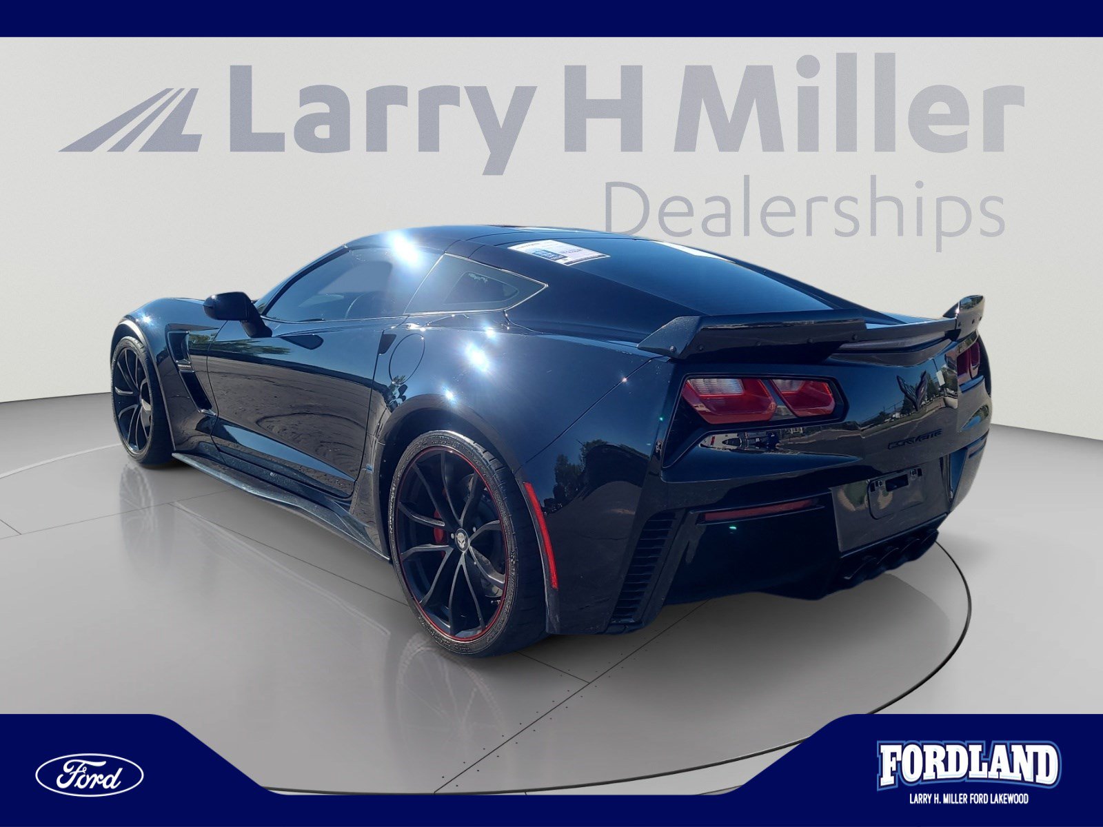 Used 2017 Chevrolet Corvette Grand Sport RWD image 3