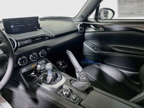 New 2026 MAZDA MX-5 Miata Grand Touring w/ Weather Package RWD image 18