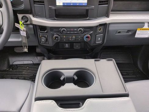 New 2026 Ford F250 XL AWD/4WD image 19